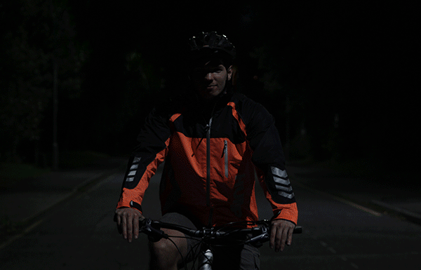 Great blend of Hi Vis and reflective elements with the Hump Strobe jacket